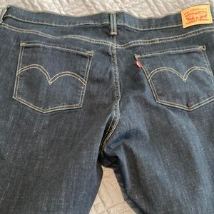 Levi classic boot cut dark wash 18w